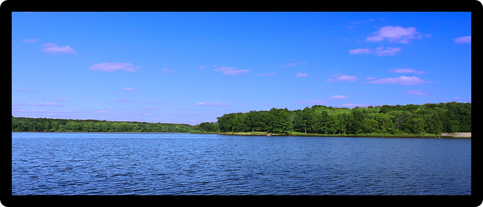 View of Pierce Lake at Rock Cut State Park in northern Illinois.