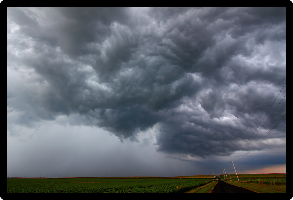 Severe Thunderstorm forms over the flat farmlands of central Illinois.