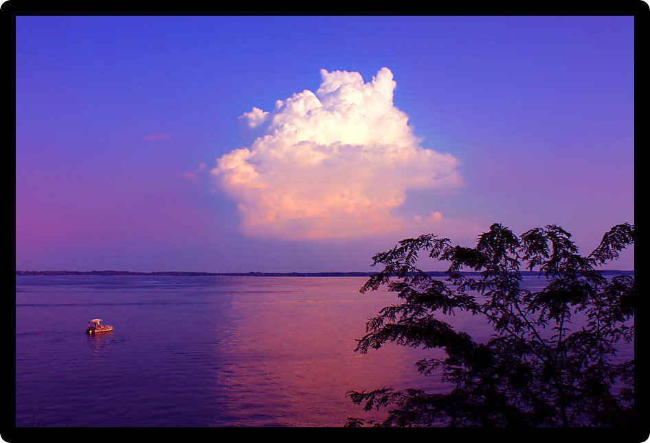 Beautiful view of twilight over Carlyle Lake from Eldon Hazlet State Park in Illinos.