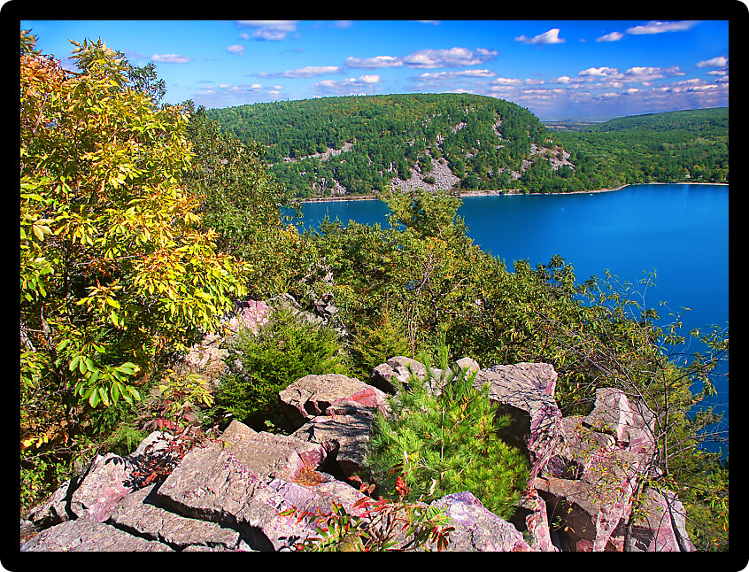 Devils Lake State Park is a popular tourist attraction in Wisconsin.