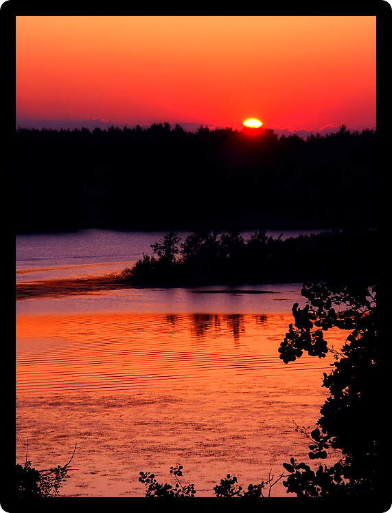 Sunset over Rice Lake in the Kettle Moraine State Forest of Wisconsin.