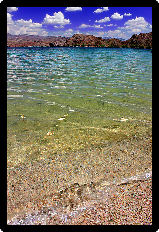 Lake Mohave beach on the Colorado River in the desert of the southwestern United States.