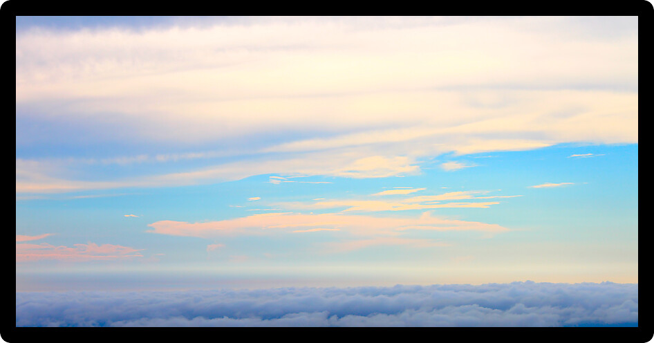 Beautiful sky during a warm summer day.