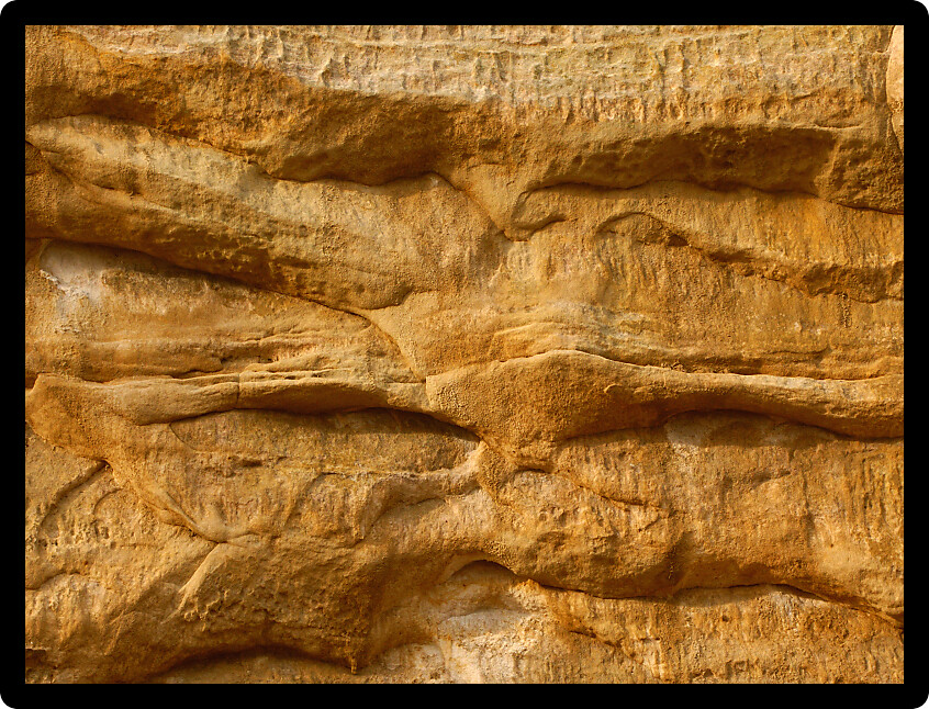 Closeup of rock wall at Buffalo Rock State Park in Illinois.