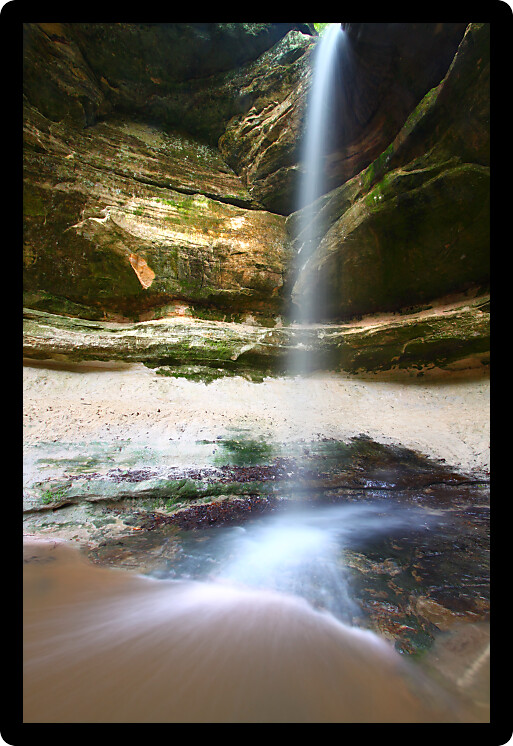 Water flows over beautiful Owl Canyon Falls at Starved Rock State Park of Illinois.